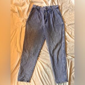 True vintage Bill Blass light wash pleated jeans